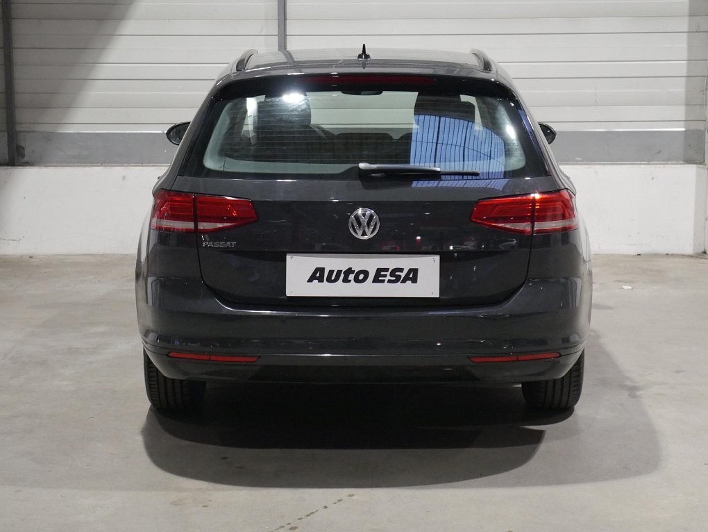 Volkswagen Passat 2.0 TDi Trendline
