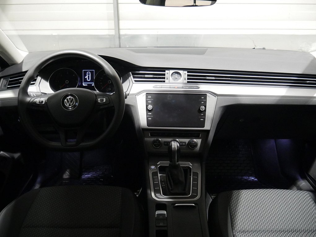 Volkswagen Passat 2.0 TDi Trendline