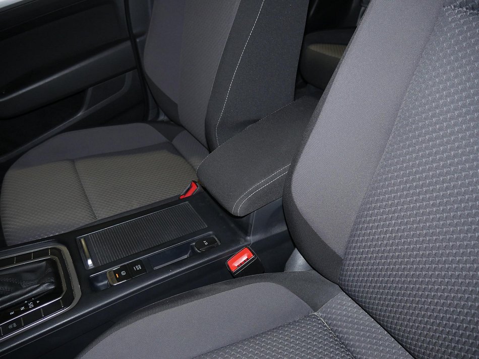 Volkswagen Passat 2.0 TDi Trendline