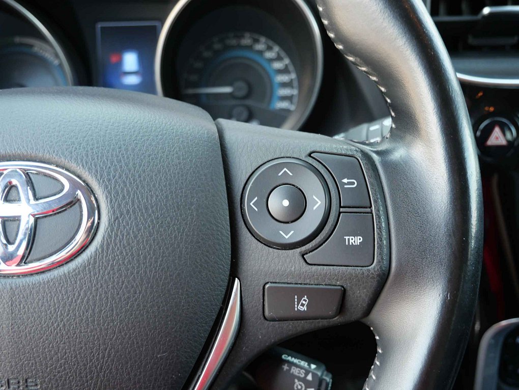 Toyota Auris 1.8HSD 