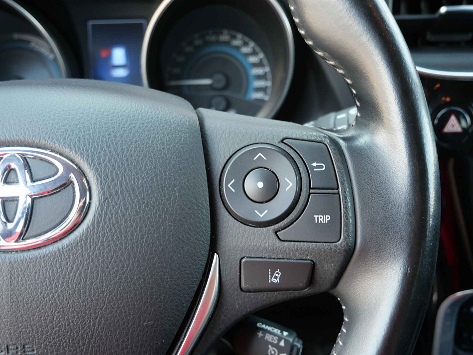 Toyota Auris 1.8HSD 