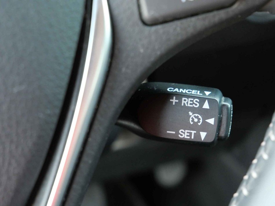 Toyota Auris 1.8HSD 