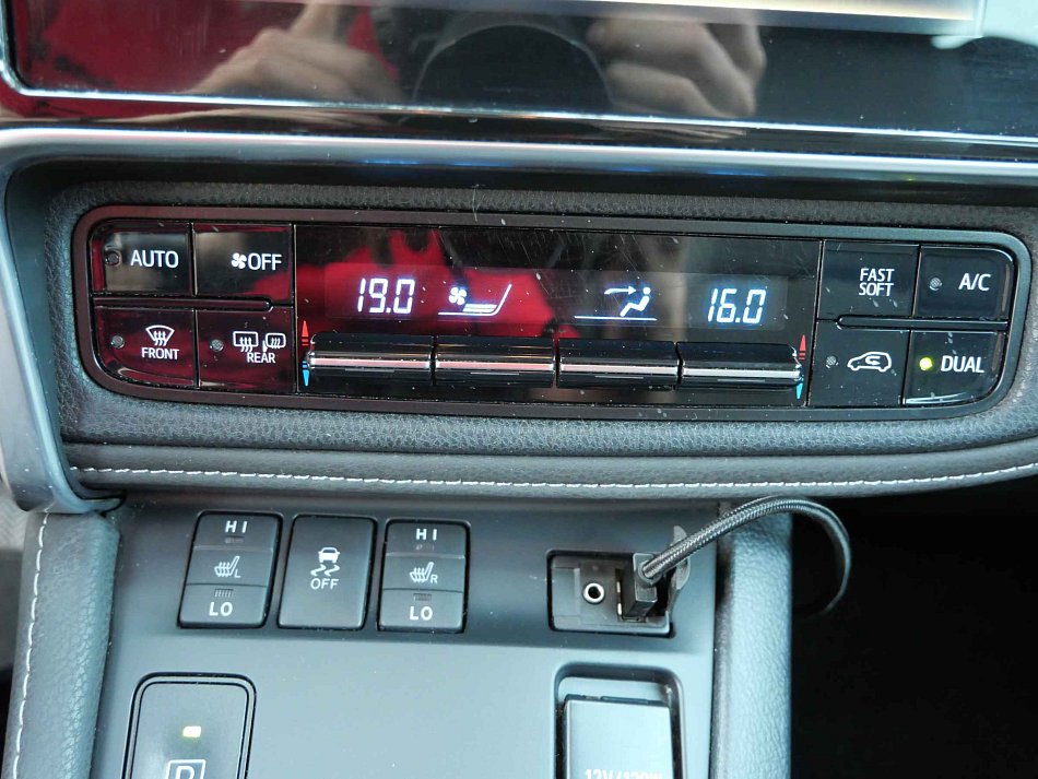 Toyota Auris 1.8HSD 