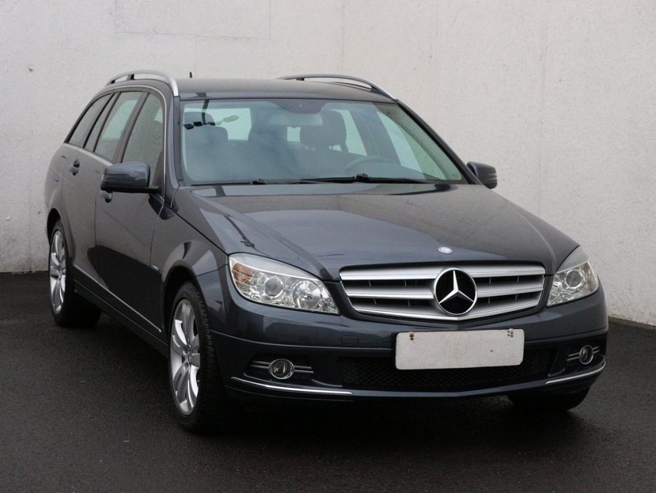 Mercedes-Benz Třída C 1.8 CGi Avantgarde C200