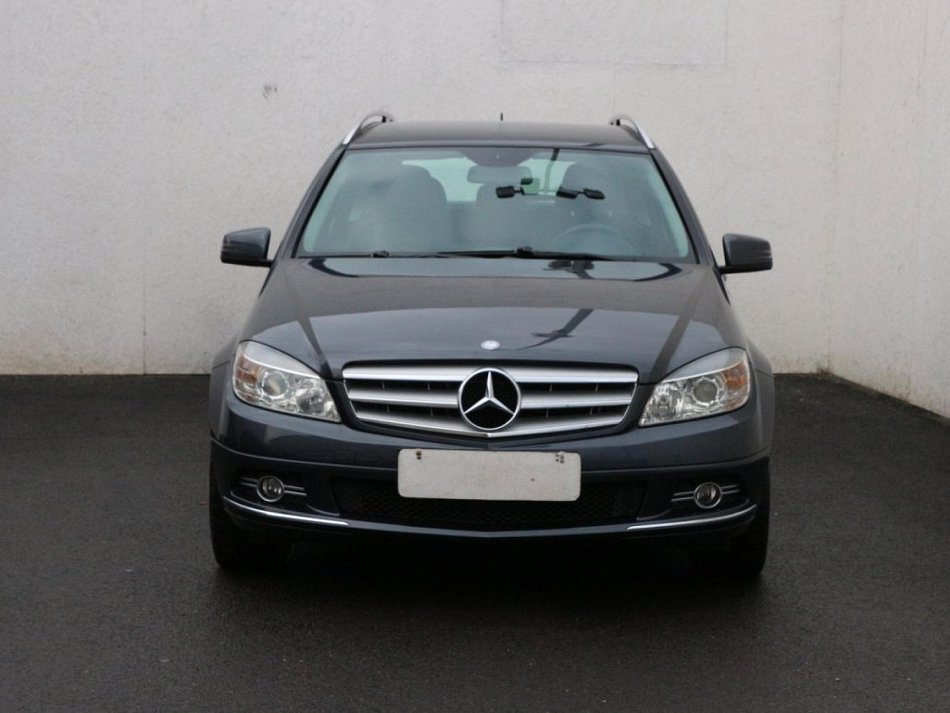 Mercedes-Benz Třída C 1.8 CGi Avantgarde C200