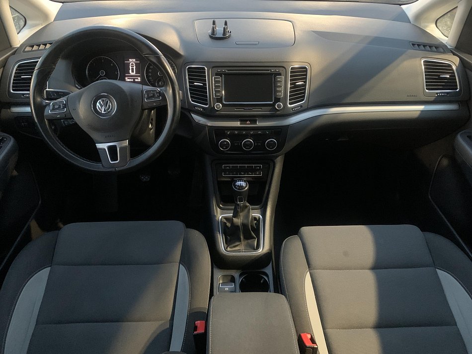 Volkswagen Sharan 2.0 TDI 