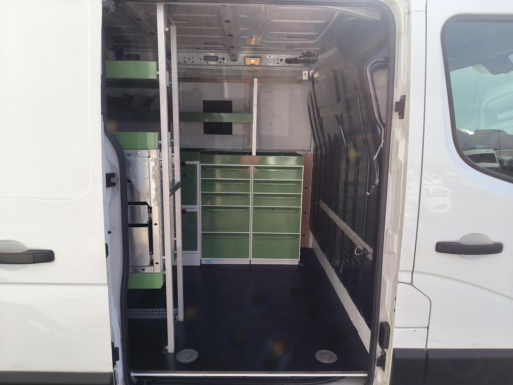 Renault Master 2.3dCi  L1H1 DÍLNA