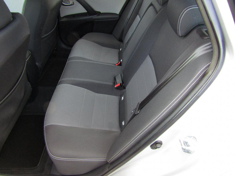 Toyota Avensis 1.6D 