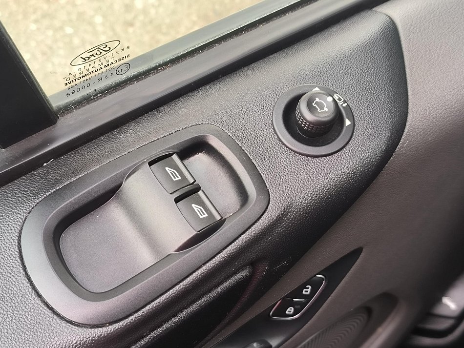 Ford Transit Custom 2.0TDCi  DÍLNA SORTIMO