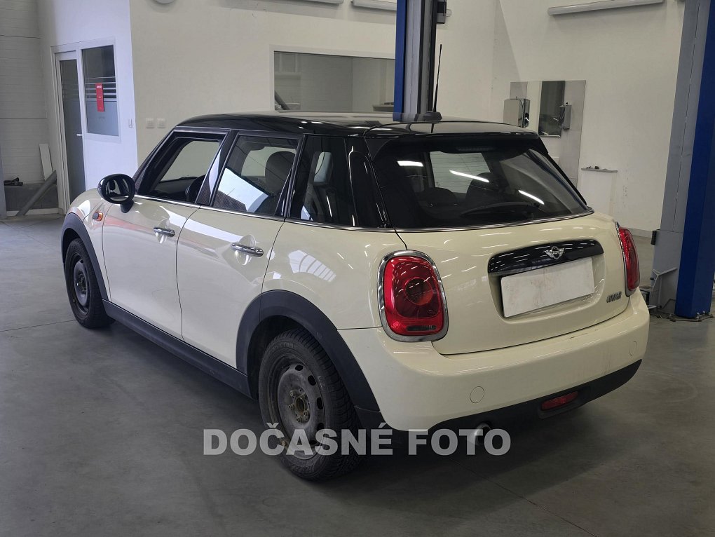 Mini Cooper 1.5i 