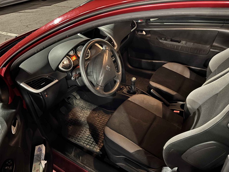 Peugeot 207 1.4 HDi 