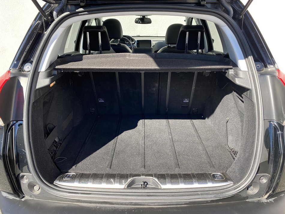 Peugeot 2008 1.6 VTi 