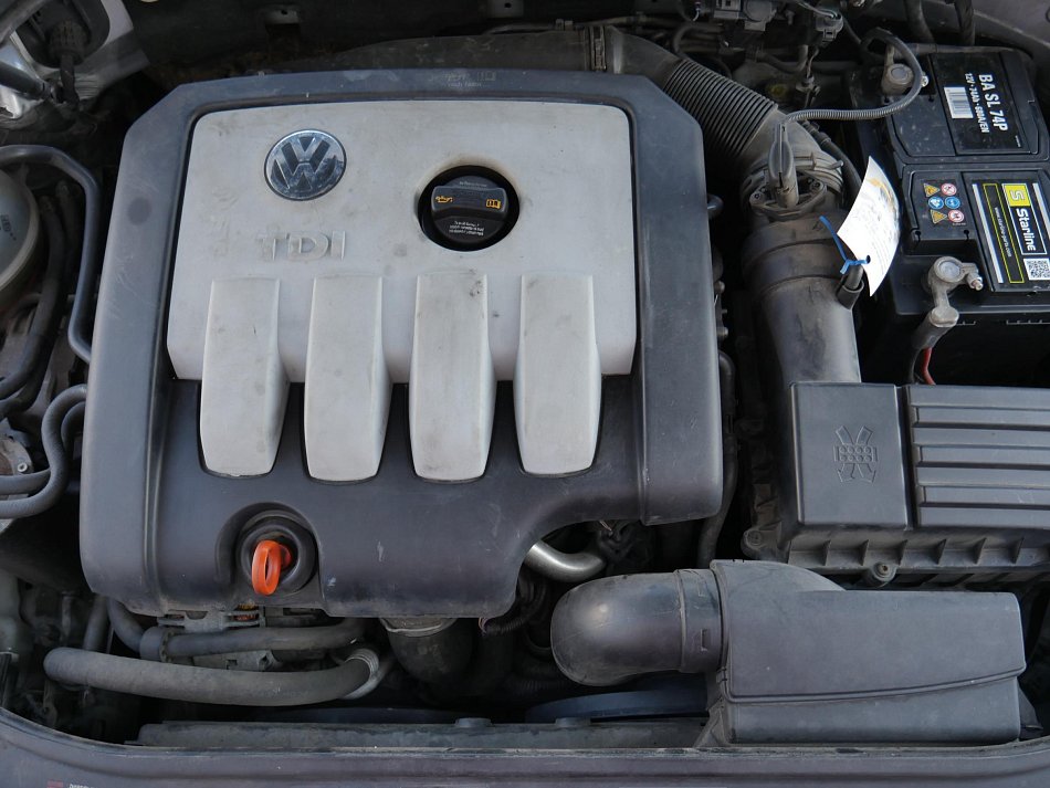 Volkswagen Passat 2.0 TDi 