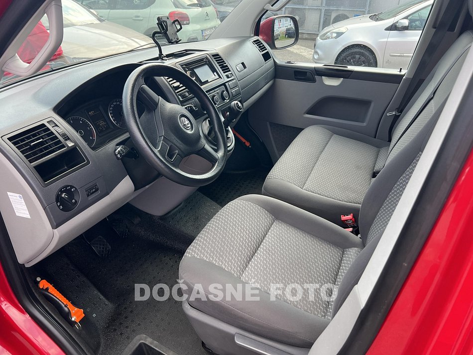 Volkswagen Transporter 2.0 TDi  L2H1