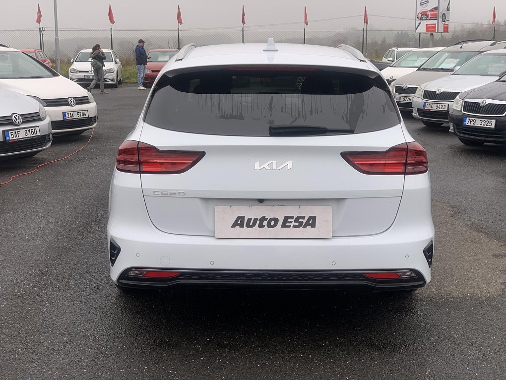 Kia Ceed 1.5 T-GDi TOP