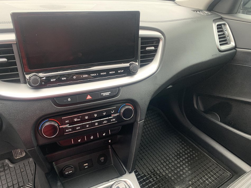 Kia Ceed 1.5 T-GDi TOP