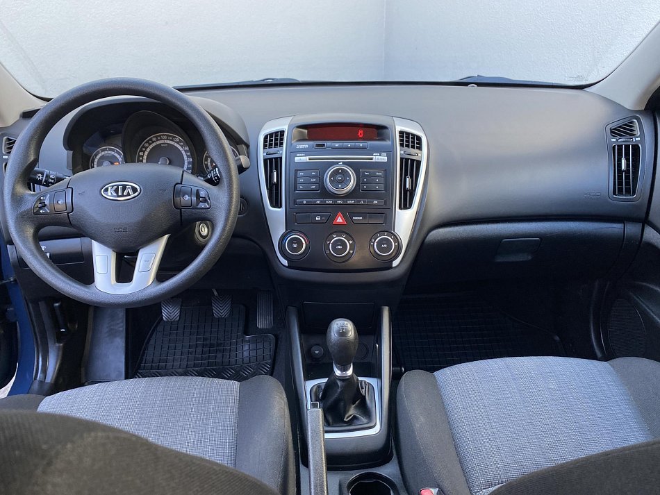 Kia Ceed 1.4i  CW