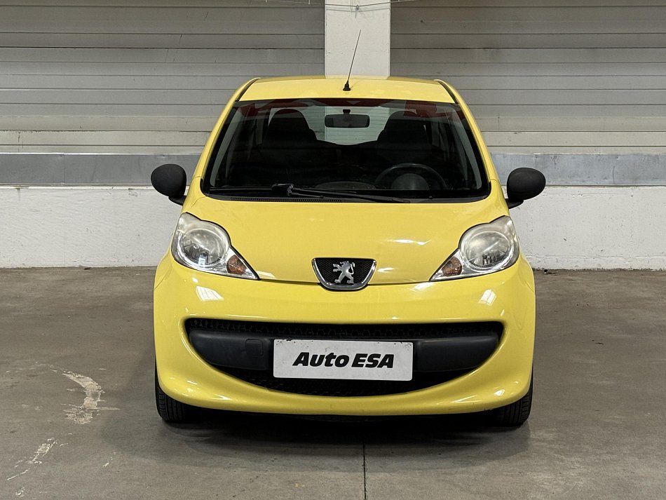 Peugeot 107 1.0 i 