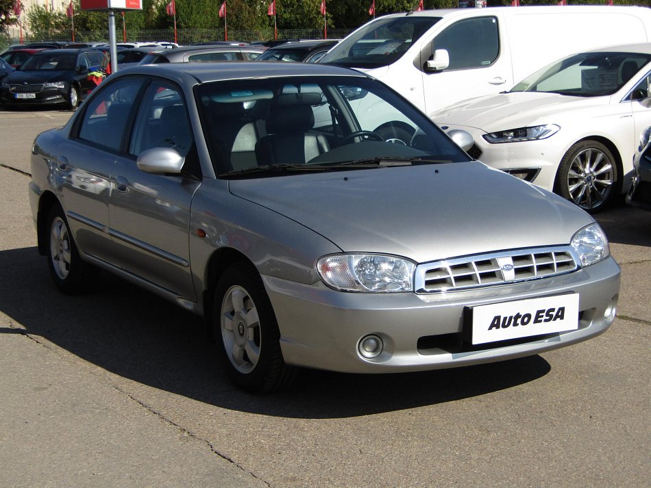 Kia Shuma 1.6i 