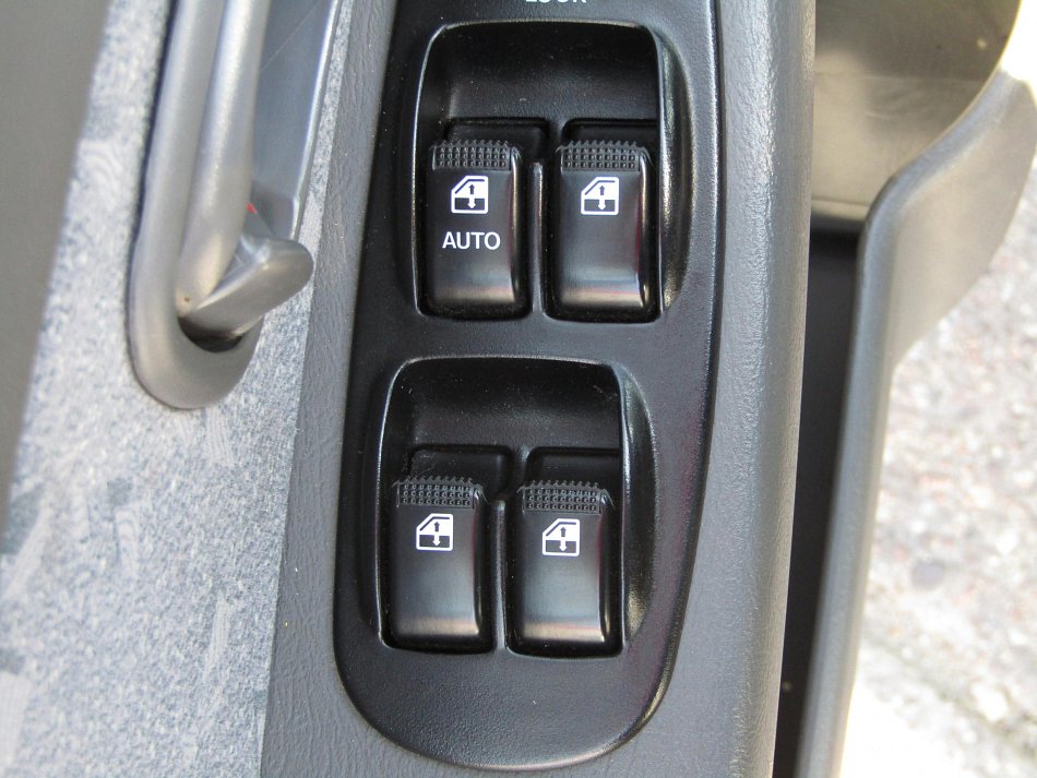 Kia Shuma 1.6i 