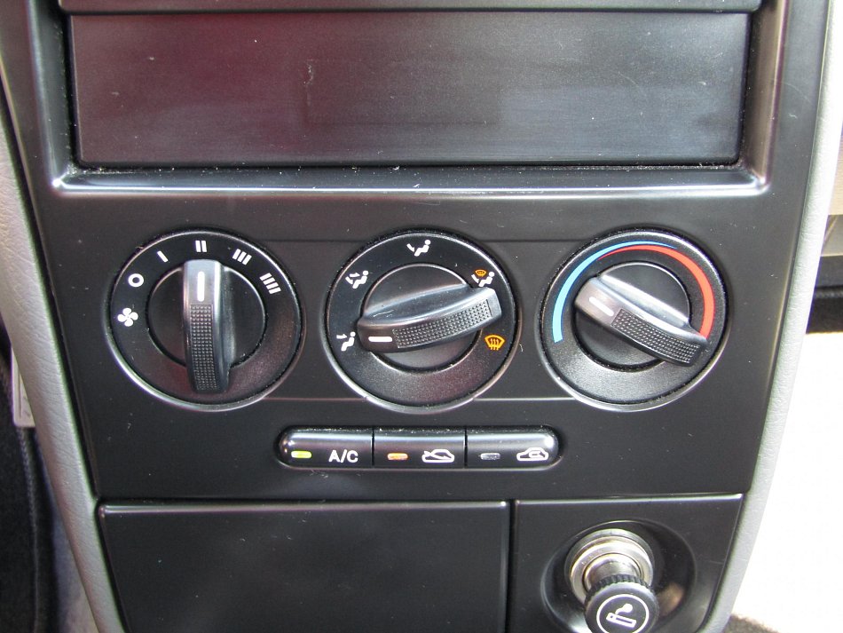 Kia Shuma 1.6i 