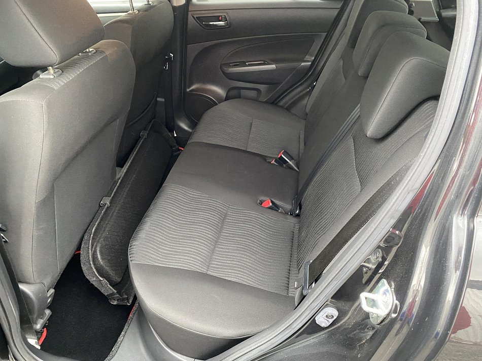 Suzuki Swift 1.2i 