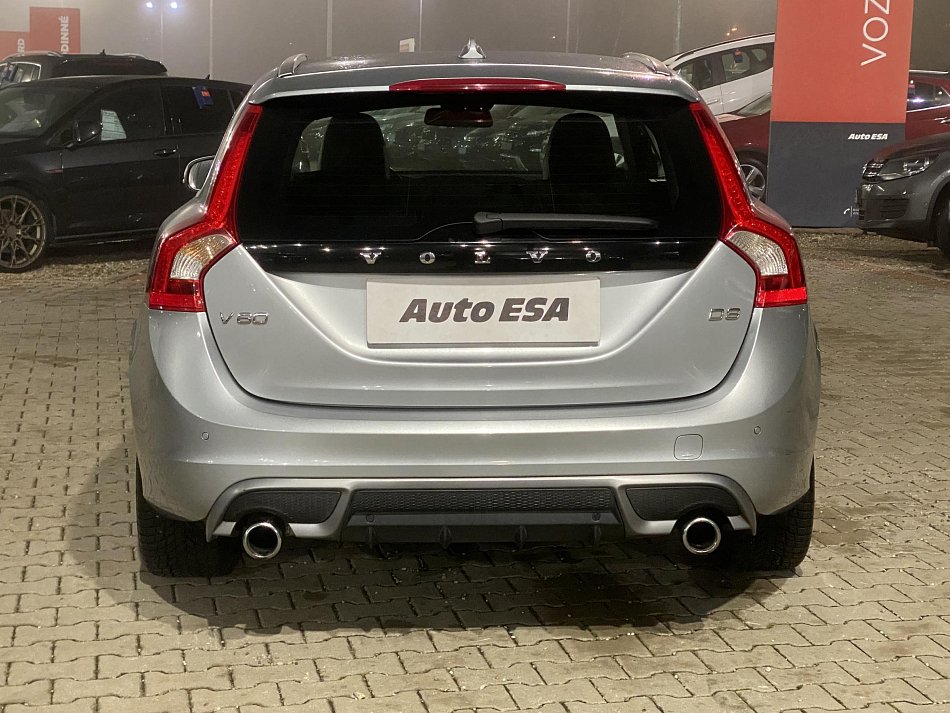 Volvo V60 2.0 D3 