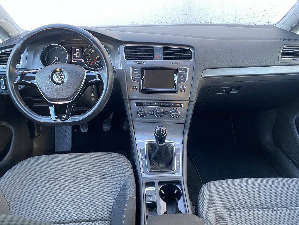 Volkswagen Golf 1.6 TDi Comfortline VII