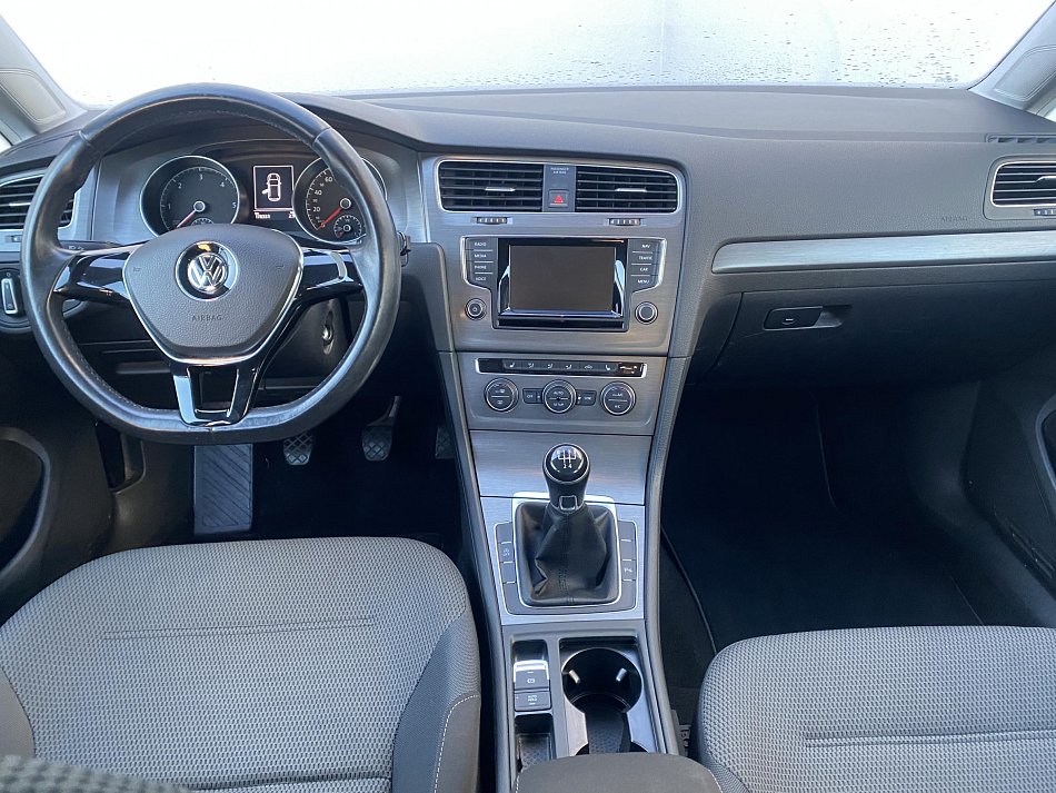 Volkswagen Golf 1.6 TDi Comfortline VII