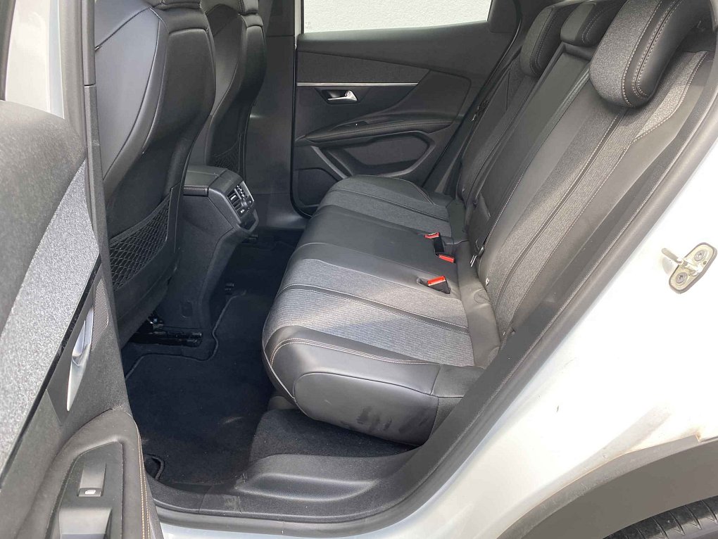 Peugeot 3008 1.2 PT GT Line