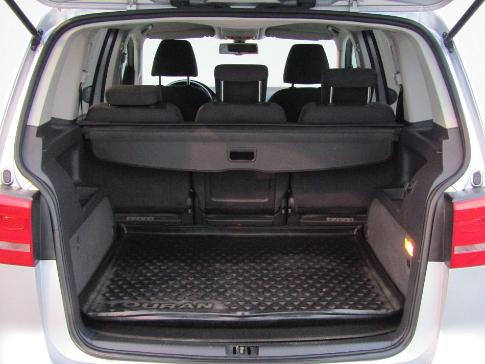 Volkswagen Touran 2.0TDi 