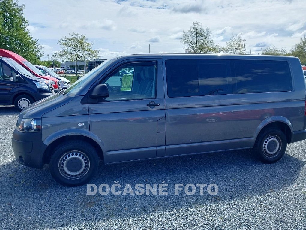 Volkswagen Transporter 2.0TDi  L2 9míst