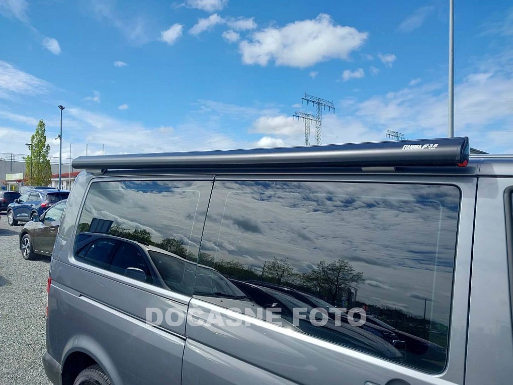 Volkswagen Transporter 2.0TDi  L2 9míst