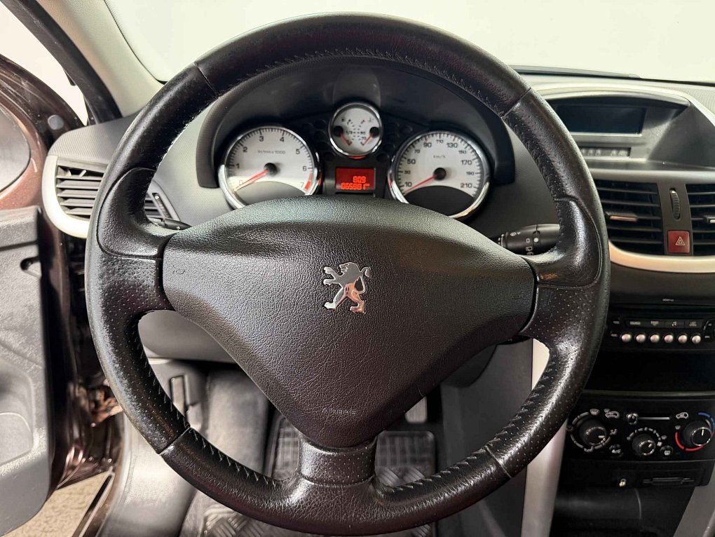 Peugeot 207 1.4i 
