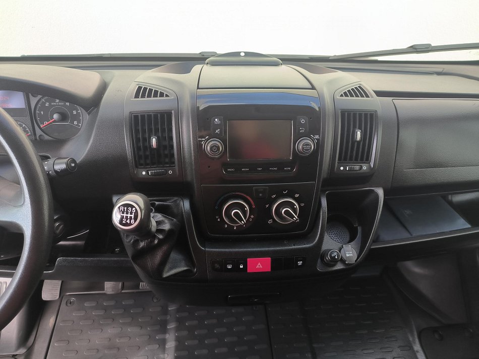 Peugeot Boxer 2.2HDi  L2H1