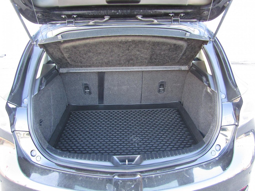 Mazda 3 2.2MZR-CD 