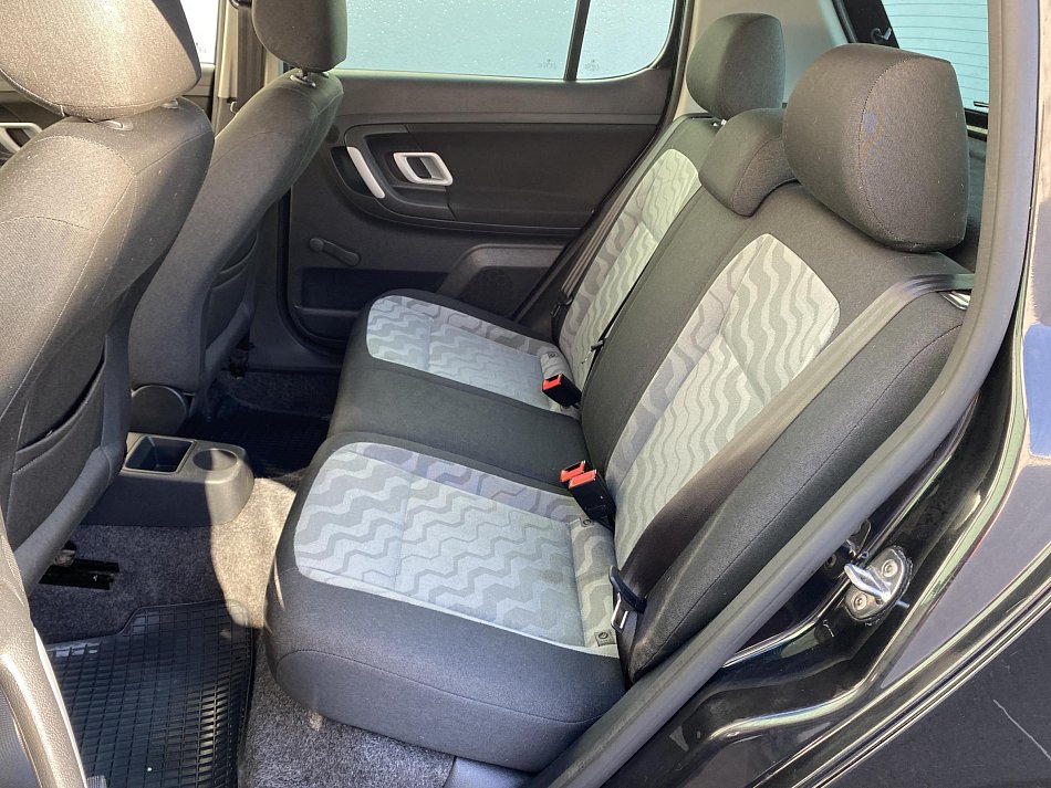 Škoda Fabia II 1.4i 16V Ambiente