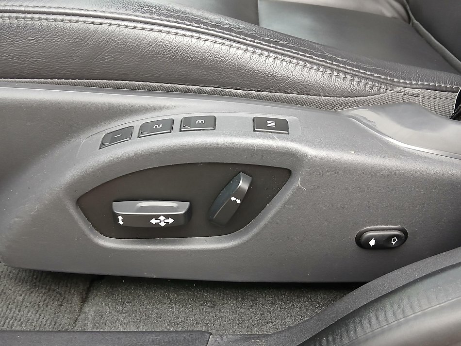 Volvo XC60 2.4 D4 Summum AWD