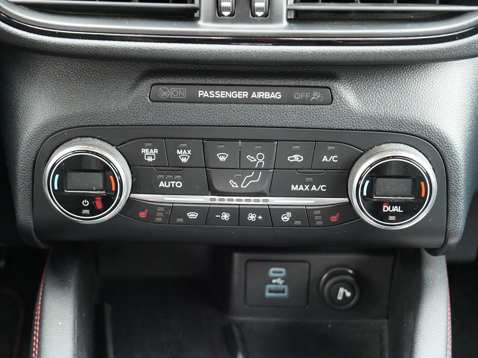 Ford Kuga 1.5 EB ST-Line