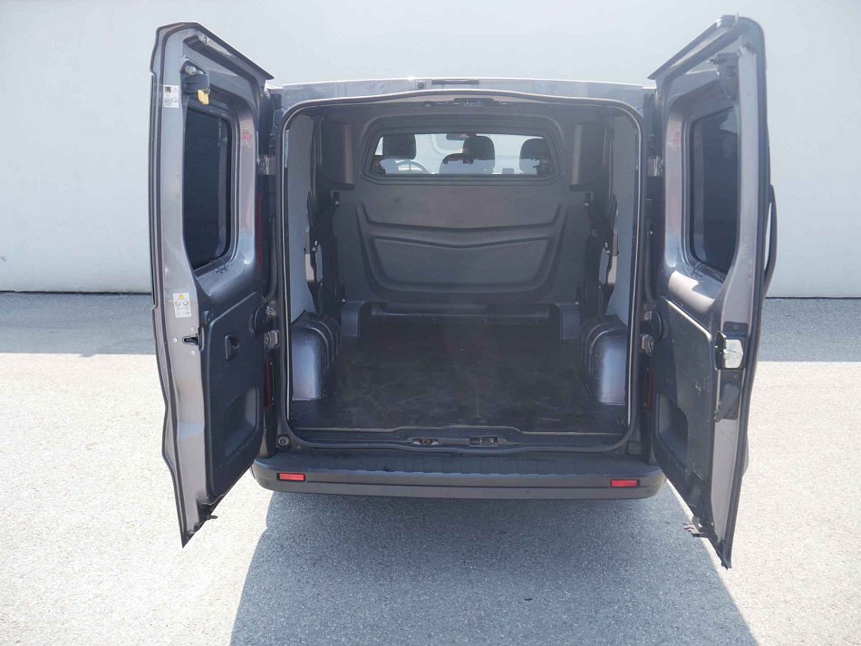 Renault Trafic 1.6dCi  6míst
