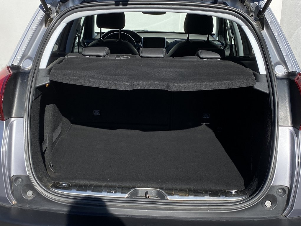 Peugeot 2008 1.2 PT Crossway