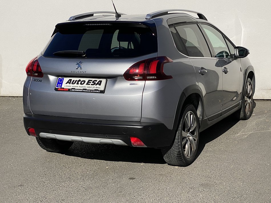 Peugeot 2008 1.2 PT Crossway