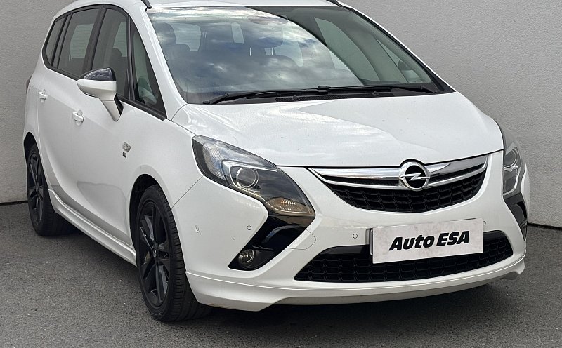 Opel Zafira 1.4 T OPC line