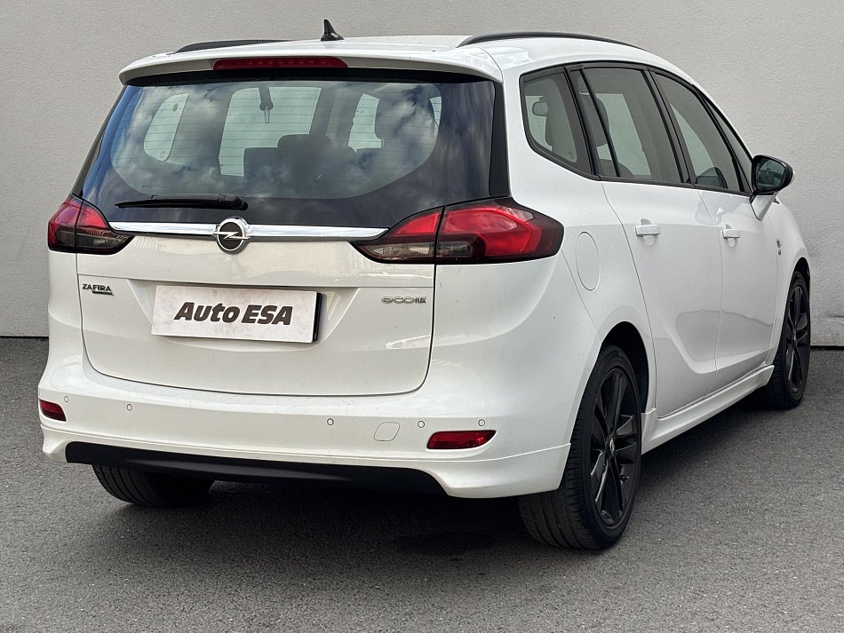 Opel Zafira 1.4 T OPC line