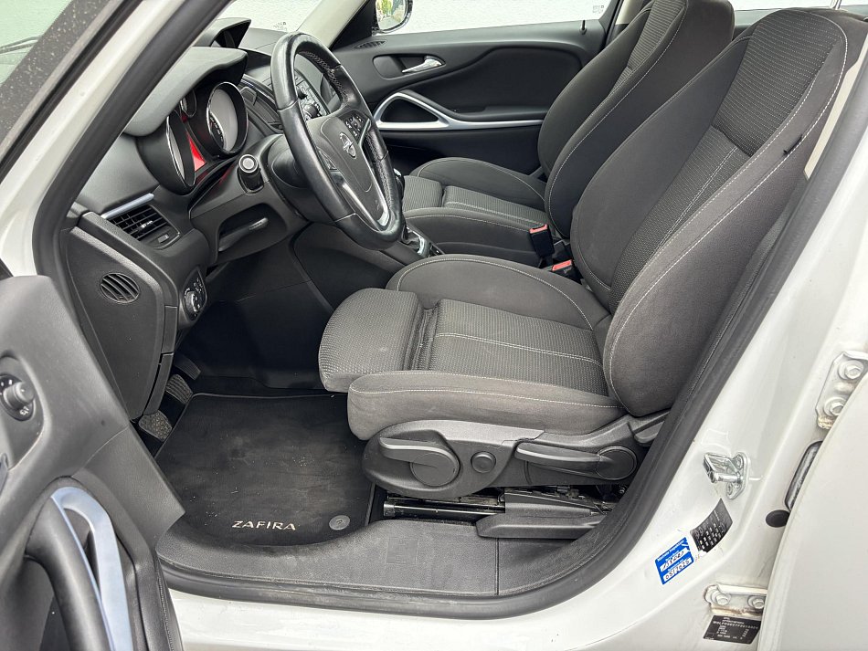 Opel Zafira 1.4 T OPC line