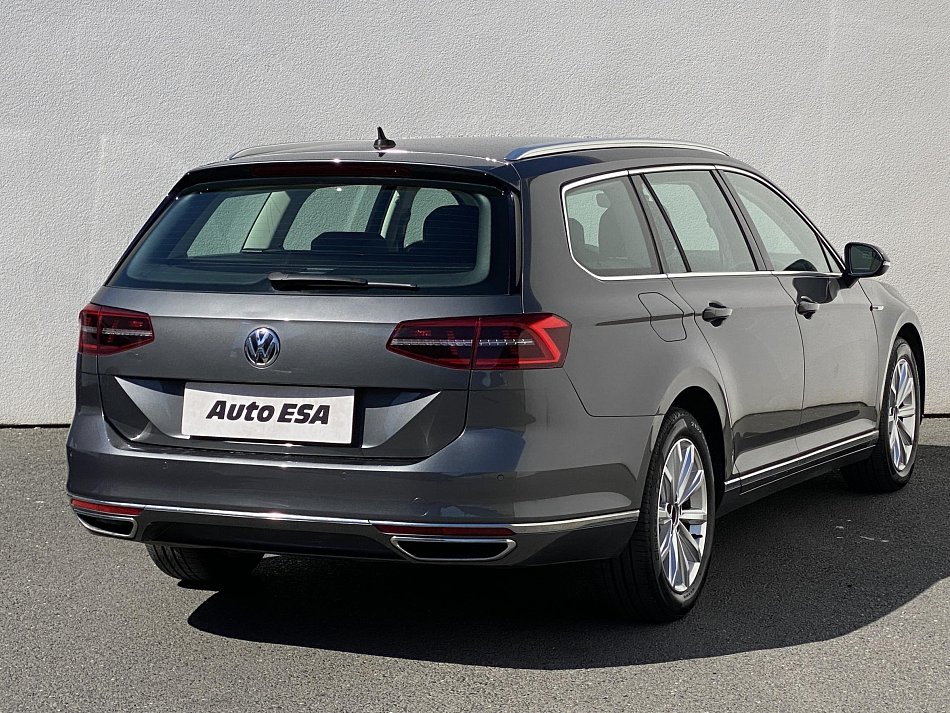 Volkswagen Passat 2.0 TDi Highline 4Motion