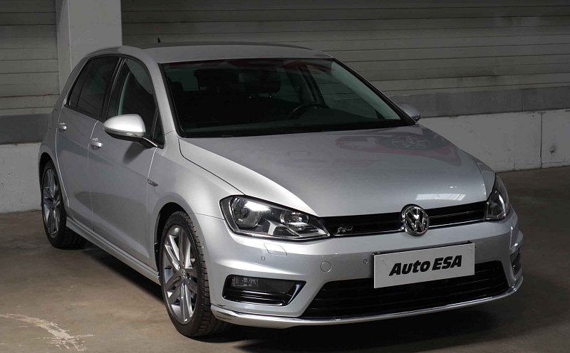 Volkswagen Golf 1.4 TSi CUP R-Line