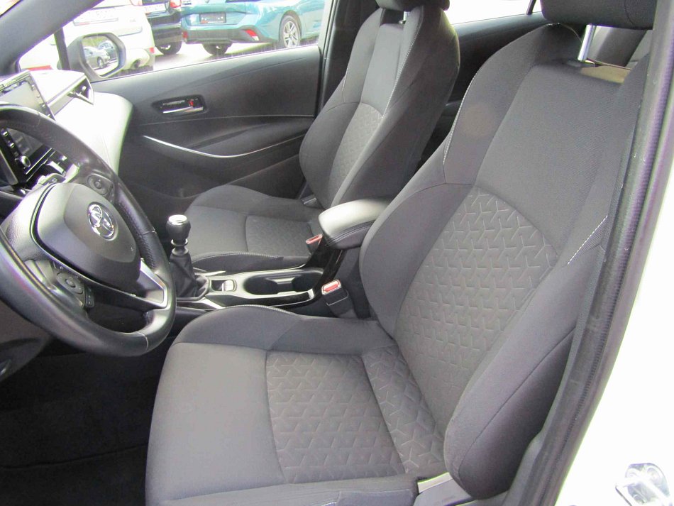 Toyota Corolla 1.2i 