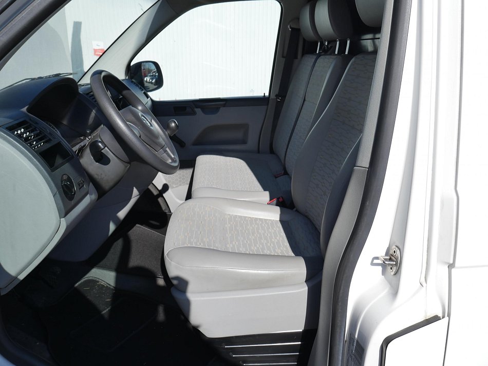 Volkswagen Transporter 2.0TDi 