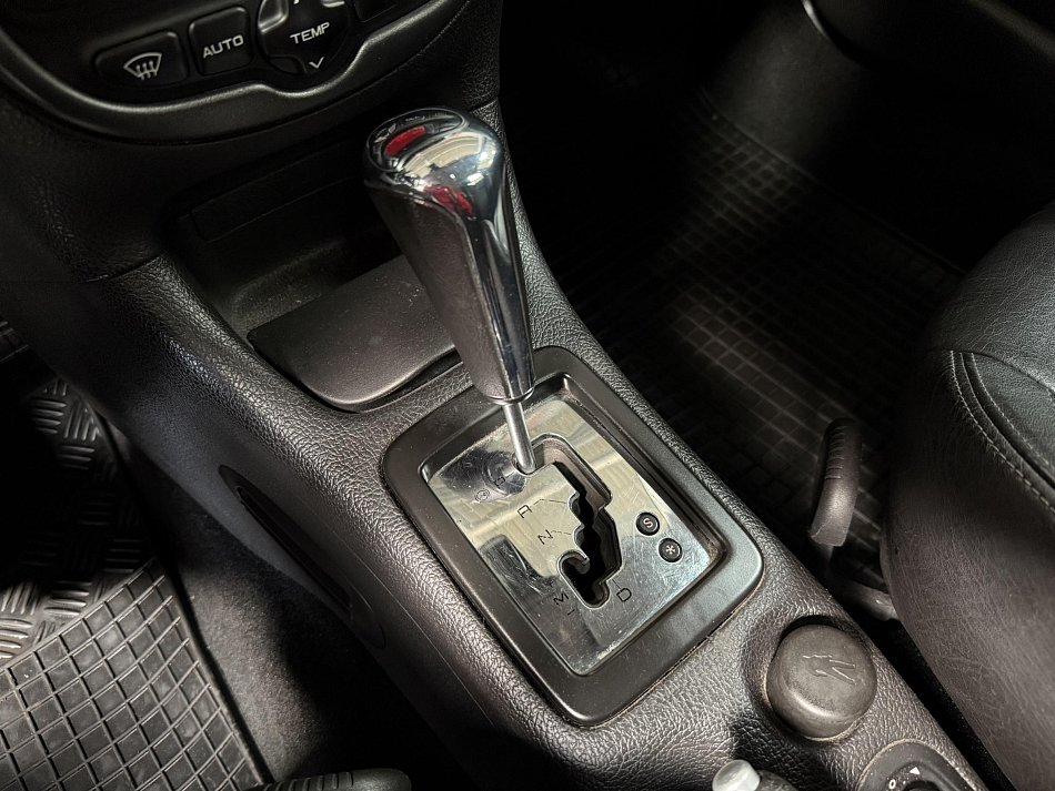 Peugeot 206 1.6i 